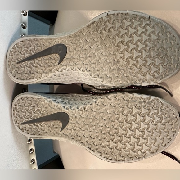 NIKE Metcon 3 Womens Cross Training Shoes Grey Black Pink 849807-004 Size 8 - Picture 8 of 13